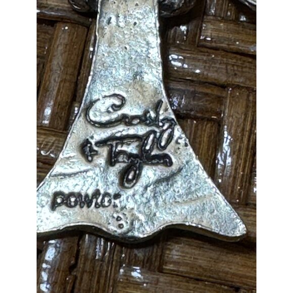 Angel Of Love By Crosby & Taylor Pewter Ornament - Picture 4 of 5